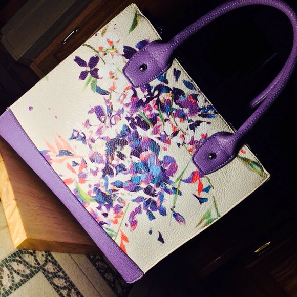 Cute @ Colorful Handbag EUC Nice lining @ hardware - Picture 8 of 8